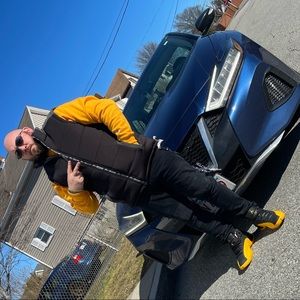 Meet your Posher, Clinton